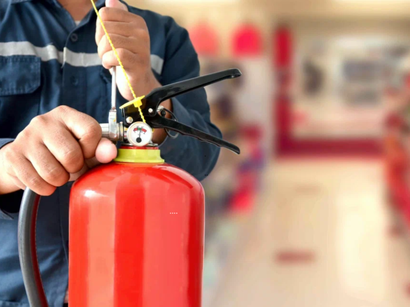 What Are the Common Mistakes to Avoid When Using a Fire Extinguisher?